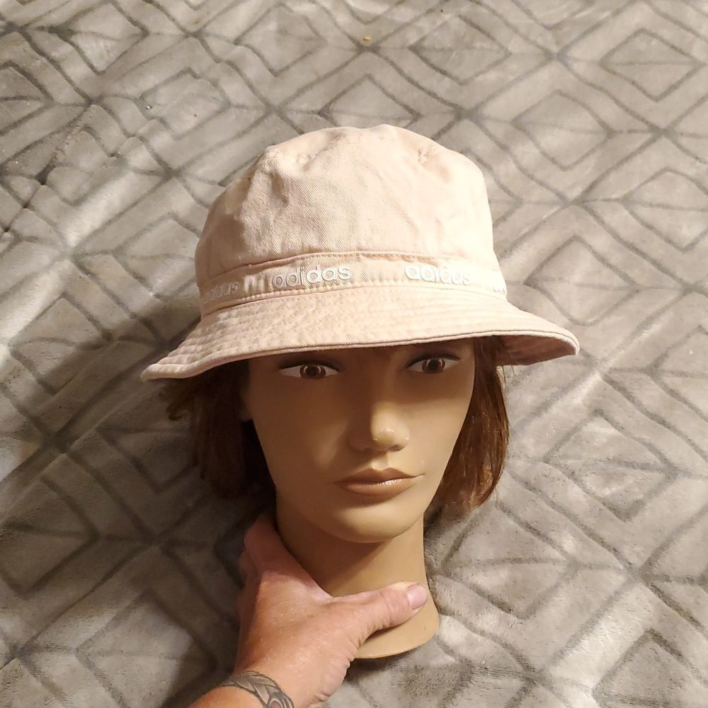 Adidas Bucket Hat One Size‎ Pink Logo Medium Brim Aeroready